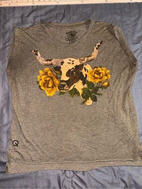 Rodeo Quincy Sage Graphic Tee with Yellow Floral Longhorn